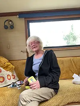 ladyboatlady online show from October 22, 12:05 pm