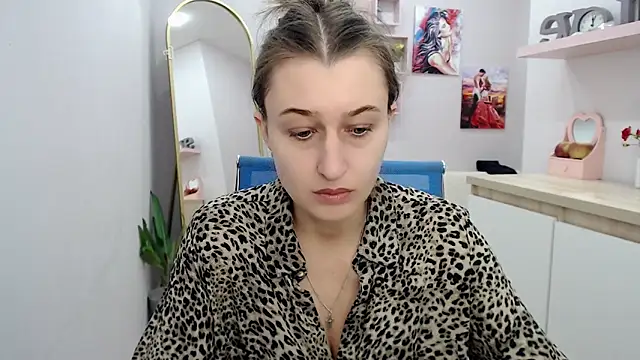 muriel elvin online show from October 6, 9:18 am