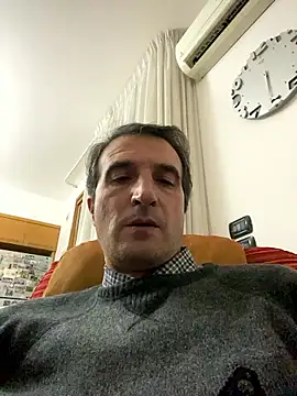 Snapshot of sasatimido chatting on January 8, 5:32 am sasatimido online show from January 8, 5:32 am