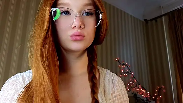 Juuulia  online show from June 27, 2:23 pm