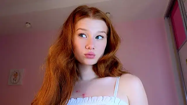 Juuulia  online show from July 7, 1:04 pm