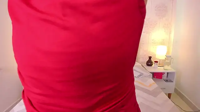 ShaynaHosk online show from February 4, 3:56 am