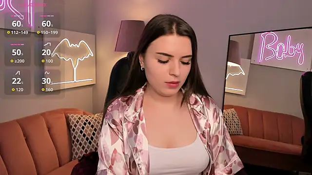 AliceLiador online show from April 12, 2:33 pm