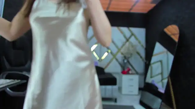 paula miler1 online show from April 10, 3:39 pm