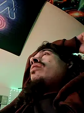 Snapshot of MeTazty294 chatting on November 6, 2:45 am MeTazty294 online show from November 6, 2:45 am