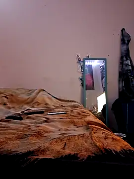 Snapshot of MeTazty294 chatting on November 18, 3:01 am MeTazty294 online show from November 18, 3:01 am