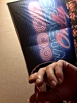 Snapshot of MeTazty294 chatting on November 28, 12:46 am MeTazty294 online show from November 28, 12:46 am