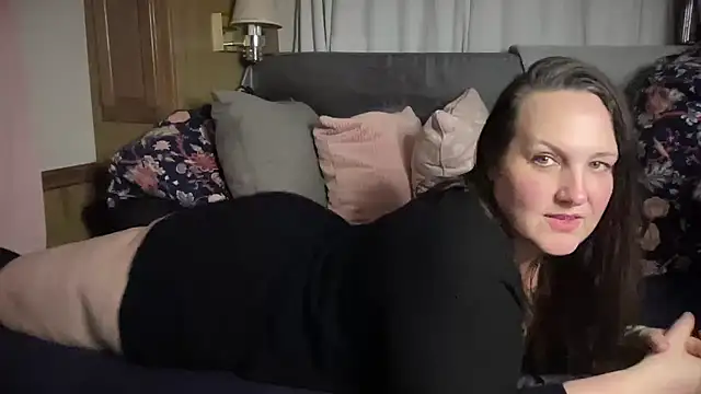 Just Trudy online show from November 30, 2:15 am