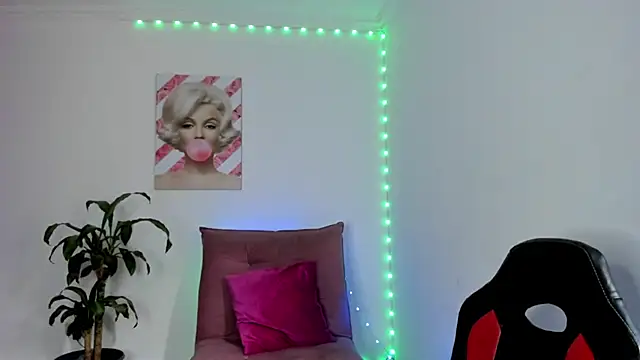 rouse red online show from October 24, 7:21 pm