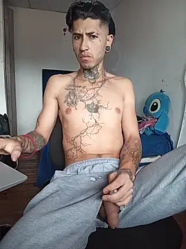 Tattoboy19cm online show from April 15, 5:20 pm