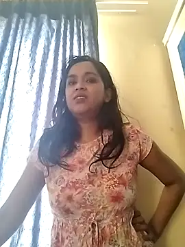 Snapshot of cute_indianxo chatting on January 12, 7:46 am cute indianxo online show from January 12, 7:46 am