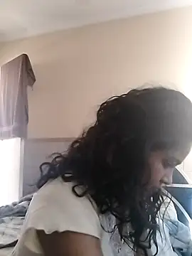 Snapshot of cute_indianxo chatting on February 6, 7:34 am cute indianxo online show from February 6, 7:34 am