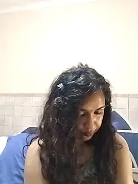 Snapshot of cute_indianxo chatting on February 6, 7:39 pm cute indianxo online show from February 6, 7:39 pm