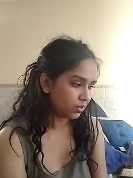 Snapshot of cute_indianxo chatting on February 7, 8:40 am cute indianxo online show from February 7, 8:40 am