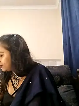 Snapshot of cute_indianxo chatting on February 25, 7:12 pm cute indianxo online show from February 25, 7:12 pm