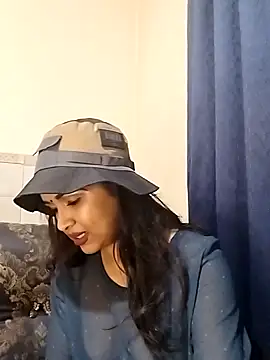 cute indianxo online show from March 19, 7:07 pm