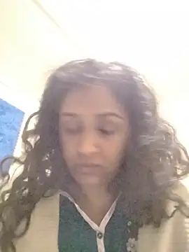 Snapshot of cute_indianxo chatting on June 23, 4:10 am cute indianxo online show from June 23, 4:10 am