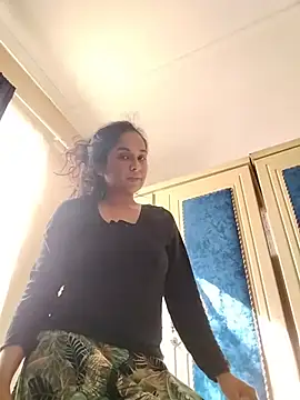 Snapshot of cute_indianxo chatting on July 2, 9:48 am cute indianxo online show from July 2, 9:48 am