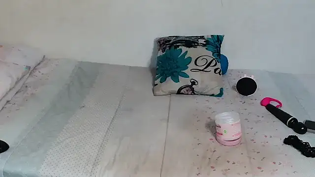 SinfullyForbiddeno7 online show from October 8, 11:46 pm