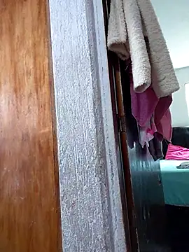 dyjaA online show from December 2, 5:19 pm