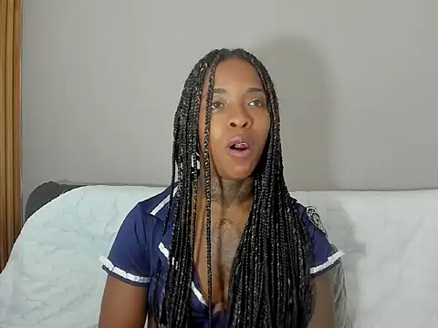 Snapshot of Pauline_Fox chatting on September 29, 10:31 am Pauline Fox online show from September 29, 10:31 am