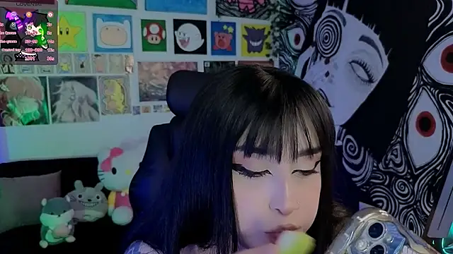 Yuhwan  online show from November 7, 6:30 pm