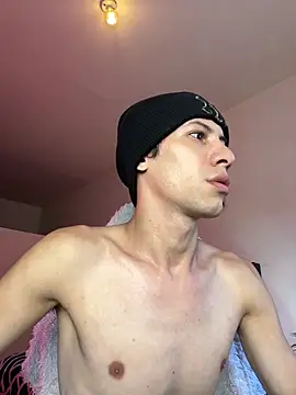 Snapshot of santiago_cutex chatting on February 14, 3:42 pm santiago cutex online show from February 14, 3:42 pm