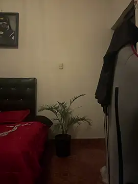 Snapshot of santiago_cutex chatting on February 26, 3:49 am santiago cutex online show from February 26, 3:49 am