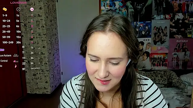 LucyRose3 online show from October 3, 5:32 pm