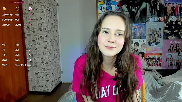 LucyRose3 online show from October 23, 5:18 am