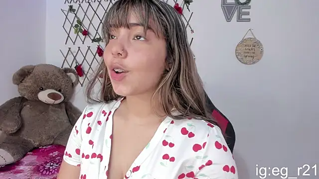 emma grays2 online show from October 31, 5:41 am