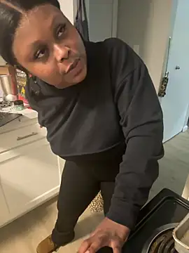 Snapshot of Juicystorm chatting on September 30, 11:32 pm Juicystorm online show from September 30, 11:32 pm