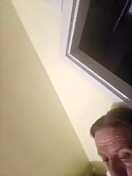 Snapshot of Danny19867 chatting on October 17, 3:31 am Danny19867 online show from October 17, 3:31 am