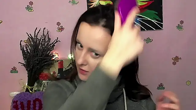 FeelMe   online show from November 7, 8:58 am