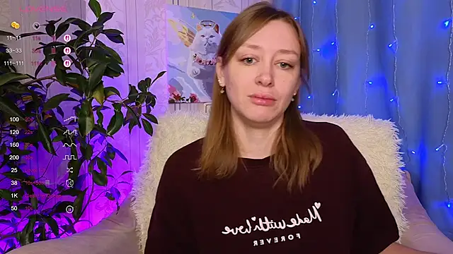 evashiny  online show from January 6, 3:32 am