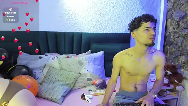 Chris Angel  online show from October 26, 1:06 pm