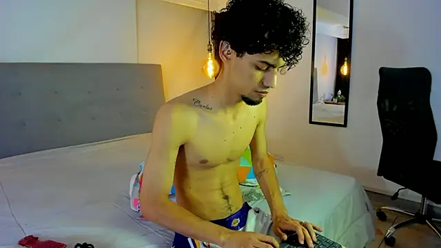 Chris Angel  online show from March 26, 3:45 am