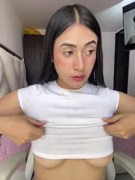 isabela l online show from May 15, 6:48 pm