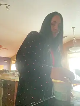 starsaligned online show from January 6, 10:45 pm