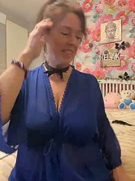 Sassylady online show from December 21, 9:22 pm