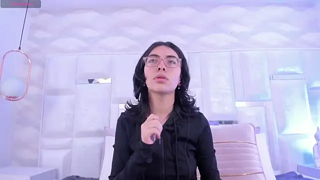 Im Molly Angel online show from November 9, 3:21 pm