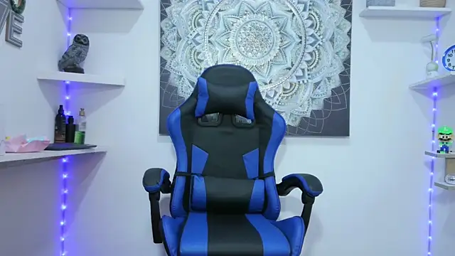 nextboywell1 online show from April 15, 4:19 am