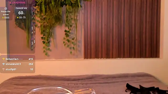 Snapshot of Dakotaferreti chatting on October 12, 9:14 pm Dakotaferreti online show from October 12, 9:14 pm