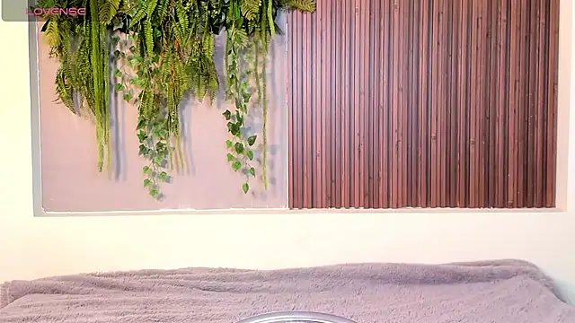 Snapshot of Dakotaferreti chatting on October 13, 9:48 pm Dakotaferreti online show from October 13, 9:48 pm