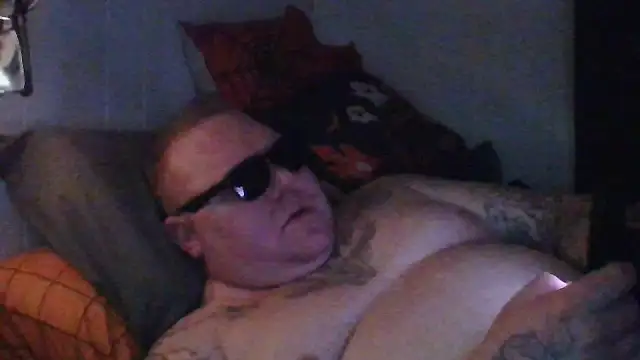 GingerSnap4444 online show from May 19, 11:38 am