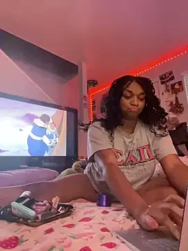 XKimmyGreen online show from May 13, 2:31 am