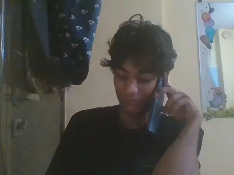 Snapshot of Alfasex8 chatting on June 1, 5:47 pm Alfasex8 online show from June 1, 5:47 pm