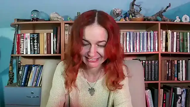 Foxilady357 online show from April 5, 1:30 pm