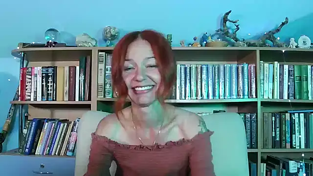 Snapshot of Foxilady357 chatting on July 14, 4:45 pm Foxilady357 online show from July 14, 4:45 pm