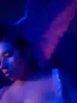 Snapshot of Valenn_fernandez chatting on September 12, 3:28 am Valenn fernandez online show from September 12, 3:28 am